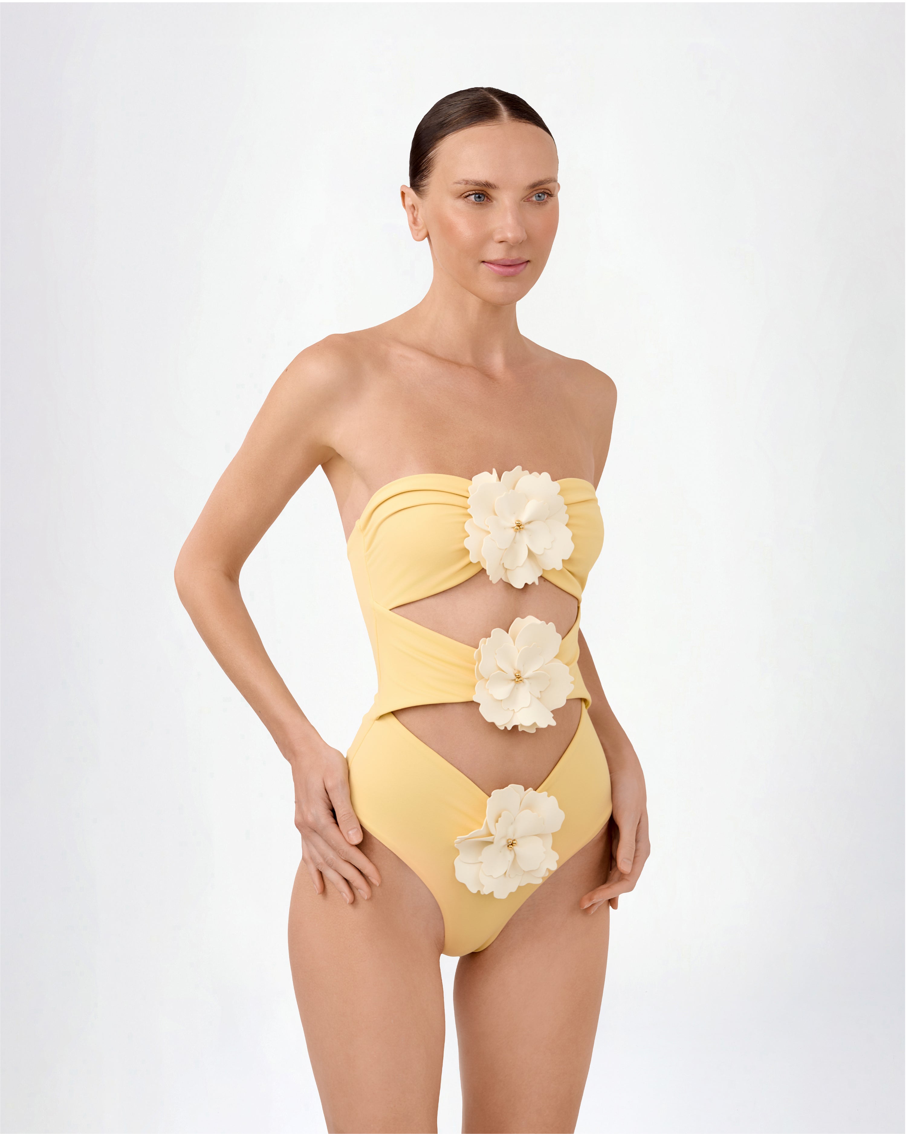 MAIA ONE PIECE